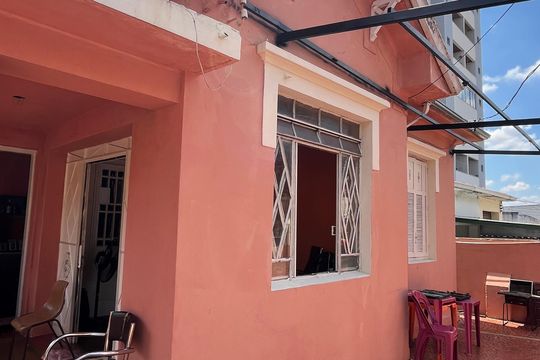 Casa à venda com 3 quartos, 327m² em Botafogo, Campinas