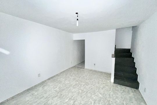 Casa para alugar com 4 quartos, 300m² em Lauzane Paulista, São Paulo