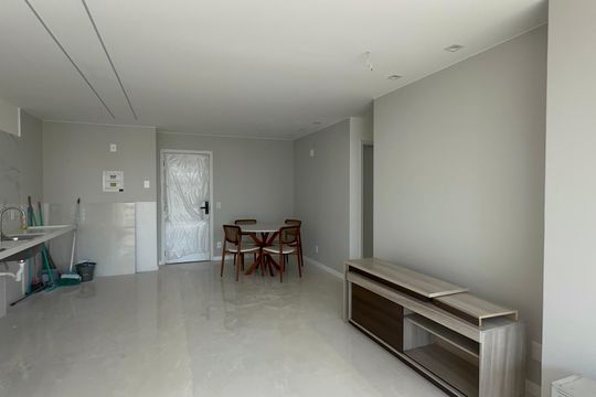 Sala de apartamento à venda com 3 quartos, 98m² em Recreio dos Bandeirantes, Rio de Janeiro