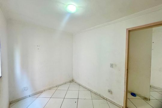 Quarto 1 de apartamento para alugar com 2 quartos, 55m² em Jardim Sao Luiz, Guarulhos