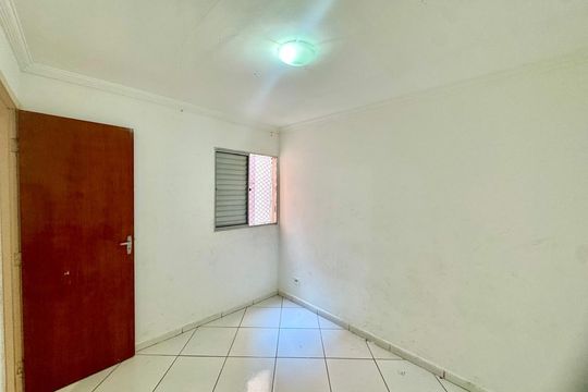 Quarto 2 de apartamento para alugar com 2 quartos, 55m² em Jardim Sao Luiz, Guarulhos