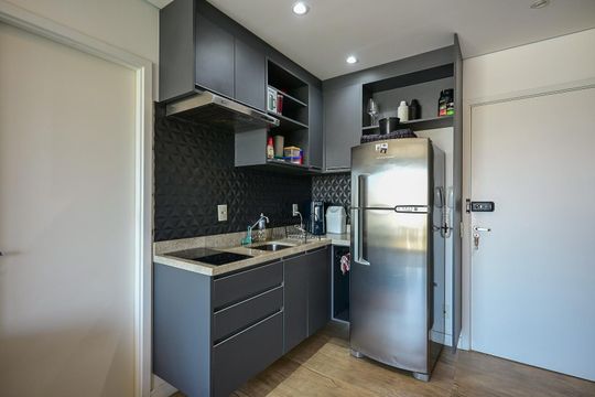Cozinha de apartamento à venda com 1 quarto, 35m² em Real Parque, São Paulo