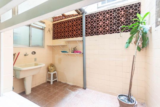 Vista de apartamento à venda com 2 quartos, 65m² em Tijuca, Rio de Janeiro