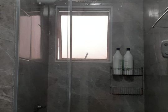 Banheiro de apartamento à venda com 2 quartos, 42m² em Jardim São José, Campinas