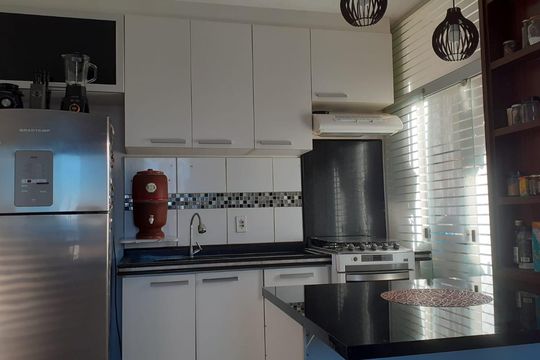Cozinha de apartamento à venda com 2 quartos, 42m² em Jardim São José, Campinas