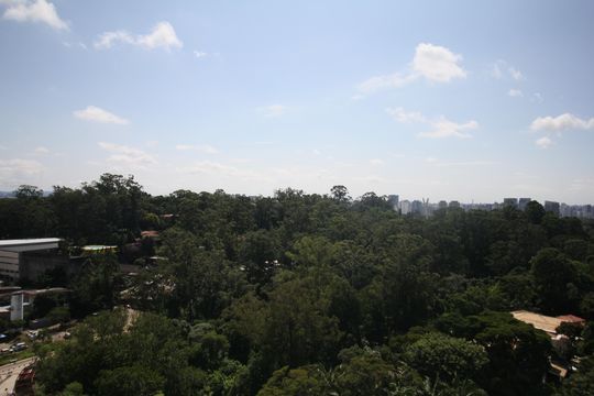 Vista  de apartamento à venda com 1 quarto, 24m² em Paraíso do Morumbi, São Paulo