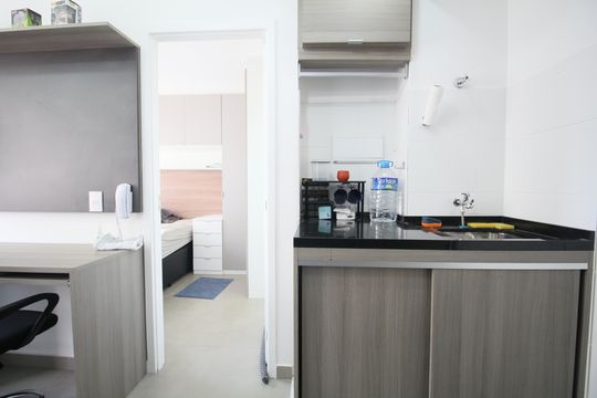 Cozinha de apartamento à venda com 1 quarto, 24m² em Paraíso do Morumbi, São Paulo