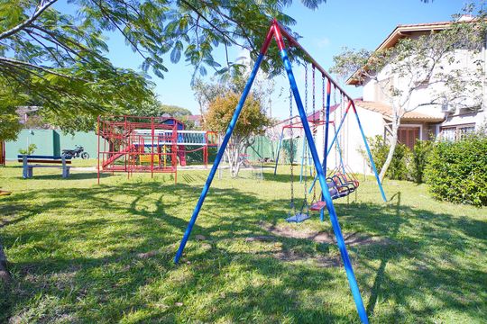Área comum - Playground de casa de condomínio à venda com 3 quartos, 253m² em Cavalhada, Porto Alegre