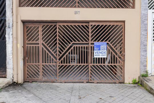 Fachada de casa à venda com 3 quartos, 152m² em Cidade Líder, São Paulo