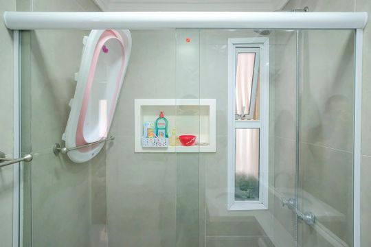 Banheiro social de apartamento à venda com 3 quartos, 83m² em Vila Caminho do Mar, São Bernardo do Campo