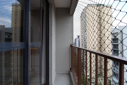 Varanda de kitnet/studio para alugar com 1 quarto, 25m² em Vila Olímpia, São Paulo