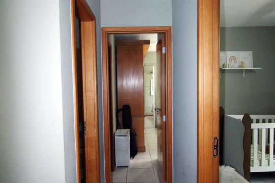 Sala - Corredor de apartamento à venda com 2 quartos, 60m² em Penha, Rio de Janeiro