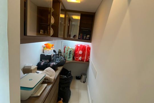 Cozinha de apartamento à venda com 3 quartos, 202m² em Alphaville, Santana de Parnaíba