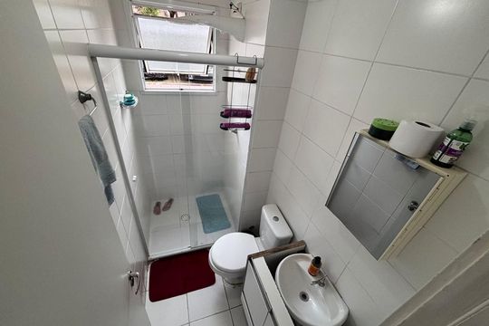Banheiro de apartamento para alugar com 2 quartos, 51m² em Centro, Barueri