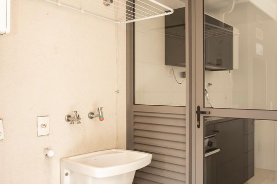 Área de Serviço de apartamento para alugar com 1 quarto, 72m² em Mirandópolis, São Paulo