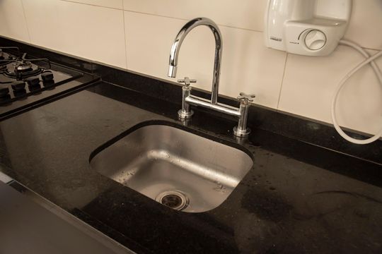 Cozinha de apartamento para alugar com 1 quarto, 72m² em Mirandópolis, São Paulo