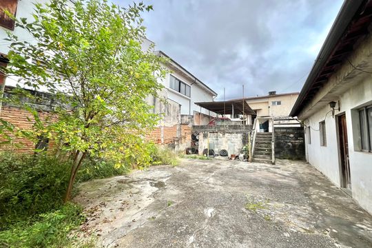Quintal de casa para alugar com 4 quartos, 600m² em Jardim Oriental, São Paulo