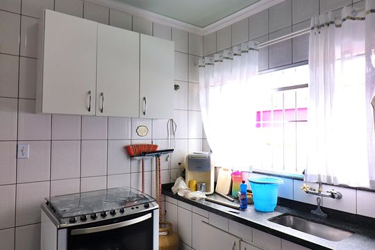 Cozinha  de apartamento à venda com 2 quartos, 170m² em Bairro dos Casa, São Bernardo do Campo