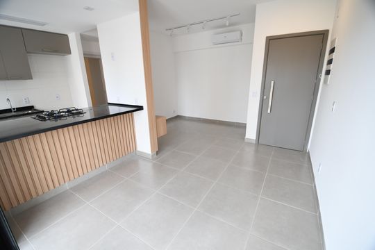 Sala de apartamento à venda com 1 quarto, 51m² em Centro, Campinas