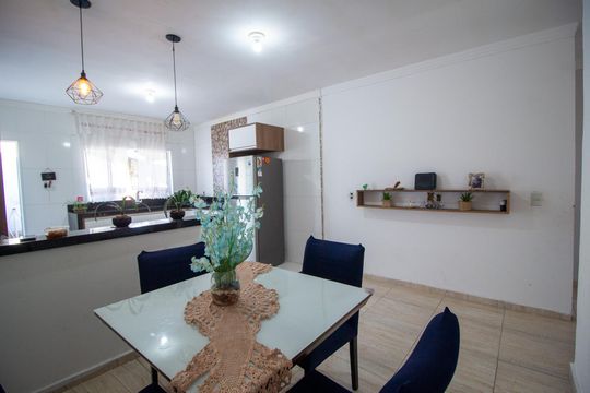 Sala de casa para alugar com 2 quartos, 107m² em Éden, Sorocaba