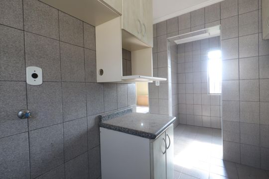 Cozinha de apartamento à venda com 2 quartos, 45m² em Vila Bancaria, São Paulo