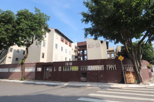 Fachada de apartamento à venda com 2 quartos, 45m² em Vila Bancaria, São Paulo