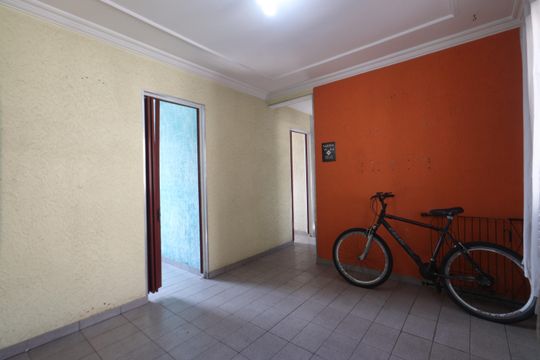 Sala de apartamento à venda com 2 quartos, 45m² em Vila Bancaria, São Paulo