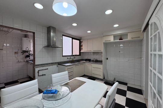 Cozinha de apartamento à venda com 4 quartos, 323m² em Recreio dos Bandeirantes, Rio de Janeiro