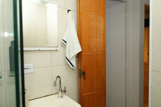 Banheiro de apartamento à venda com 2 quartos, 66m² em Jardim Planalto, São Paulo