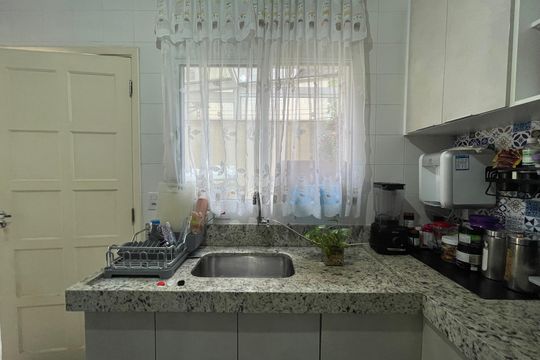 Cozinha de casa de condomínio à venda com 3 quartos, 170m² em Jardim Cláudia, São Paulo