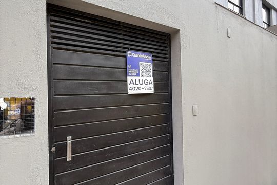 Placa  de kitnet/studio para alugar com 0 quarto, 35m² em Vila Augusta, Guarulhos