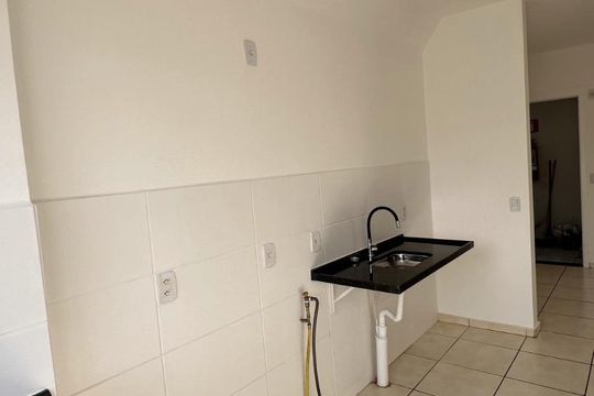 Cozinha de apartamento para alugar com 2 quartos, 42m² em Valentina Figueiredo, Ribeirão Preto