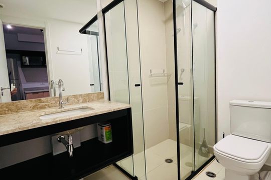 Banheiro de kitnet/studio à venda com 1 quarto, 31m² em Pompeia, São Paulo
