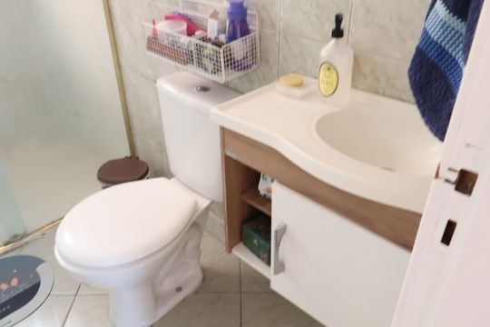 Banheiro de apartamento à venda com 2 quartos, 47m² em Vila Industrial, São Paulo