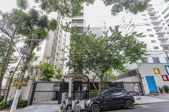 Fachada de apartamento à venda com 3 quartos, 137m² em Aclimação, São Paulo