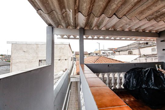 Casa à venda com 3 quartos, 110m² em Jardim Nice, São Paulo