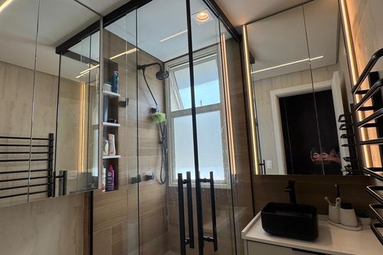 Banheiro de apartamento à venda com 2 quartos, 100m² em Tamboré, Santana de Parnaíba