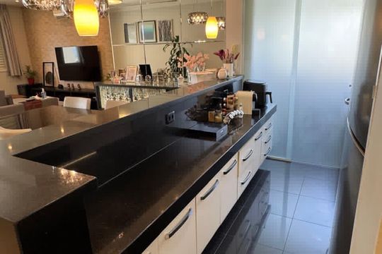 Cozinha de apartamento à venda com 2 quartos, 100m² em Tamboré, Santana de Parnaíba