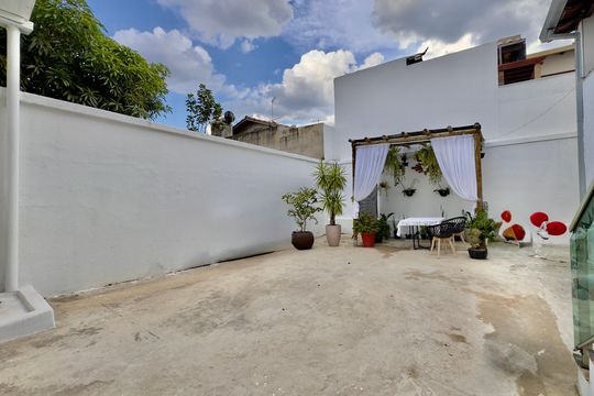 Área externa de casa à venda com 5 quartos, 360m² em Planalto, Belo Horizonte