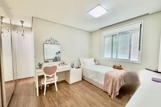 Quarto de apartamento à venda com 4 quartos, 276m² em Funcionários, Belo Horizonte