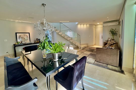 Sala de apartamento à venda com 4 quartos, 276m² em Funcionários, Belo Horizonte