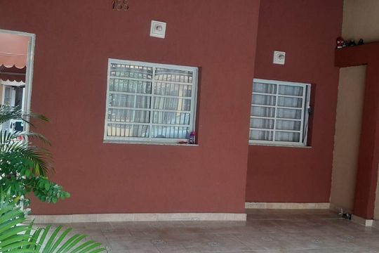 Área externa de casa à venda com 3 quartos, 150m² em Vila Tolstoi, São Paulo