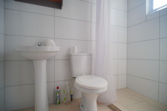 Banheiro de apartamento para alugar com 2 quartos, 54m² em Feitoria, São Leopoldo