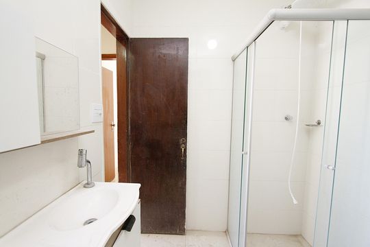 Banheiro Social de apartamento à venda com 3 quartos, 86m² em Barro Preto, Belo Horizonte