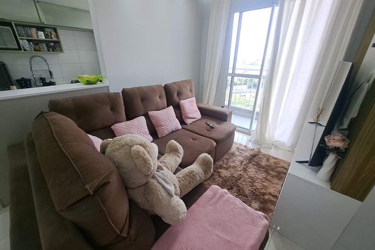 Sala de apartamento para alugar com 2 quartos, 46m² em Quitaúna, Osasco