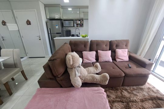 Sala de apartamento para alugar com 2 quartos, 46m² em Quitaúna, Osasco