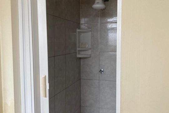 Banheiro Social de casa à venda com 2 quartos, 150m² em Jardim Leonor, Campinas