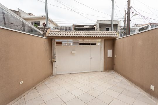 Garagem de casa à venda com 3 quartos, 125m² em Pedreira, São Paulo