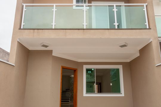 Garagem de casa à venda com 3 quartos, 125m² em Pedreira, São Paulo