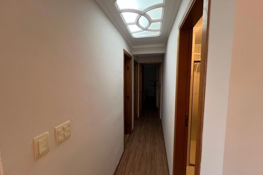 Corredor de apartamento para alugar com 3 quartos, 86m² em Jardim Marister, Jacareí